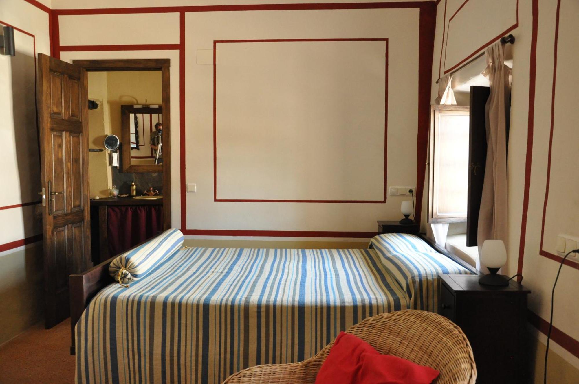 Termas Aqua Libera Guest House Aljucén Rom bilde