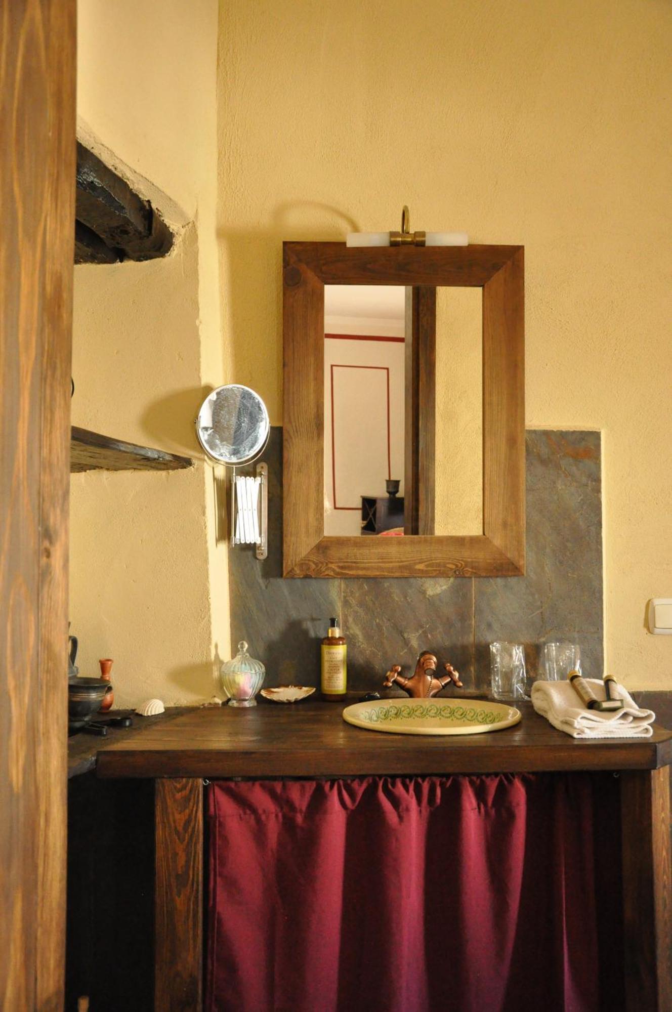 Termas Aqua Libera Guest House Aljucén Rom bilde